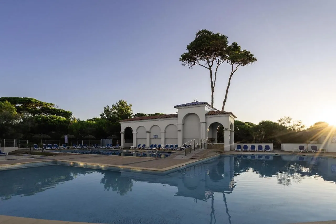 Belambra Clubs Presqu\'Ile De Giens - Riviera Beach Club contacts